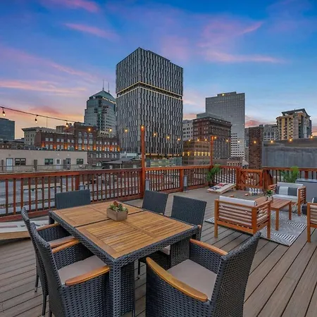Apartamento Lofts On 4Th Penthouse, Sleeps 14, 2 Units